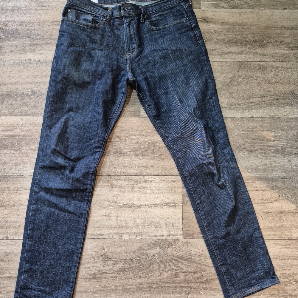 GAP Men's Indigo Straight-Leg Jeans